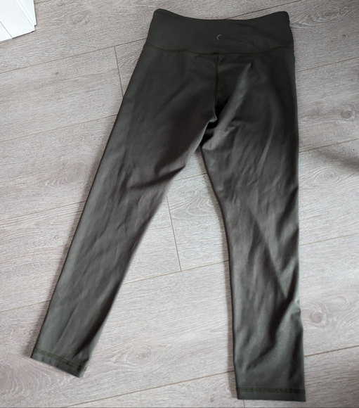 ZYIA ACTIVE Green Floral Embossed Activewear Pants - Picture 2 of 3